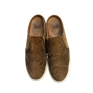 Softt Somers III brown snakeskin slide size 7